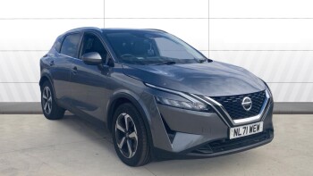 Nissan Qashqai 1.3 DiG-T MH N-Connecta 5dr Petrol Hatchback